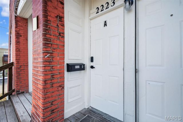 2223 Benton Terrace, St Louis, MO 63139