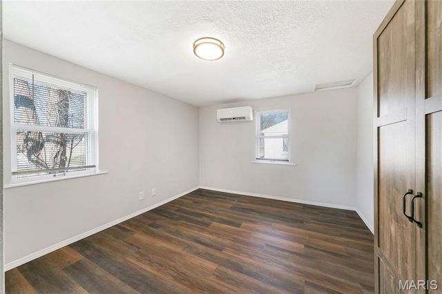 10170 Bon Oak Drive, St Louis, MO 63136