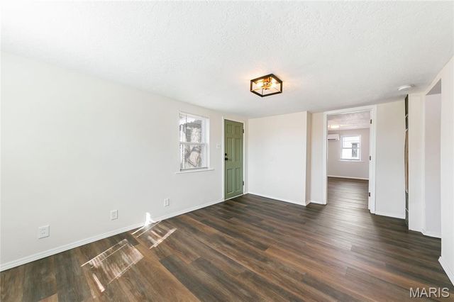 10170 Bon Oak Drive, St Louis, MO 63136