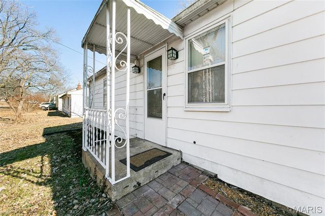 10170 Bon Oak Drive, St Louis, MO 63136