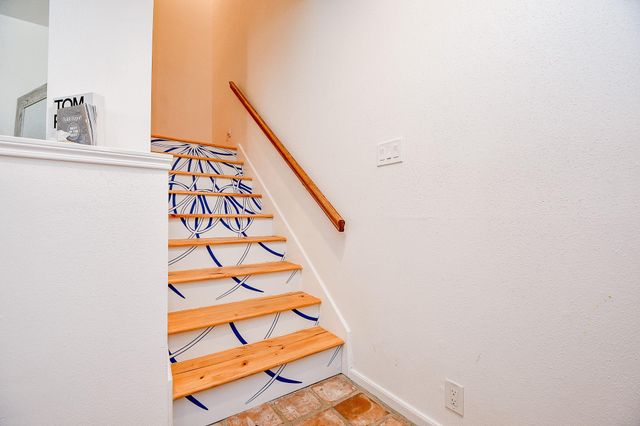 2626 Bering Drive, Houston, TX 77057