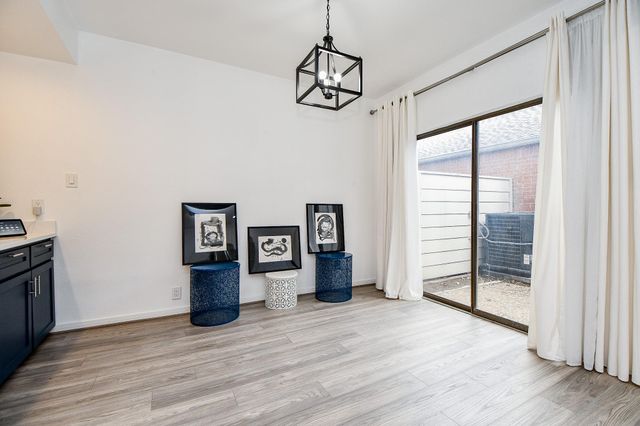 2626 Bering Drive, Houston, TX 77057