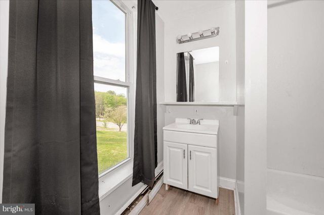 576 HALLTOWN RD, Harpers Ferry, WV 25425