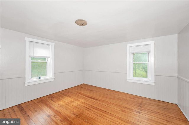 576 HALLTOWN RD, Harpers Ferry, WV 25425