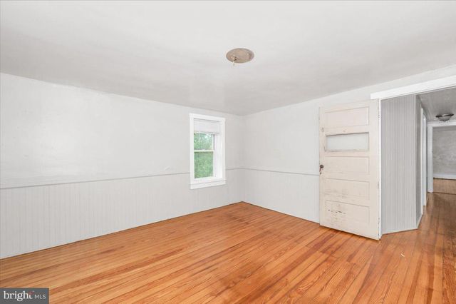 576 HALLTOWN RD, Harpers Ferry, WV 25425
