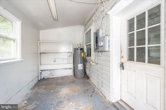 576 HALLTOWN RD, Harpers Ferry, WV 25425