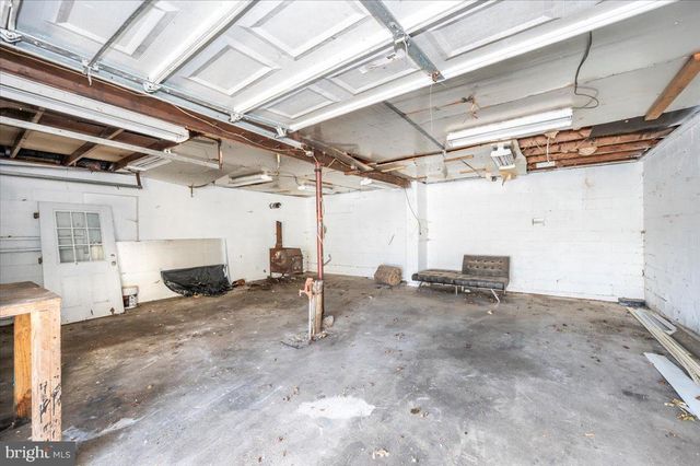 576 HALLTOWN RD, Harpers Ferry, WV 25425