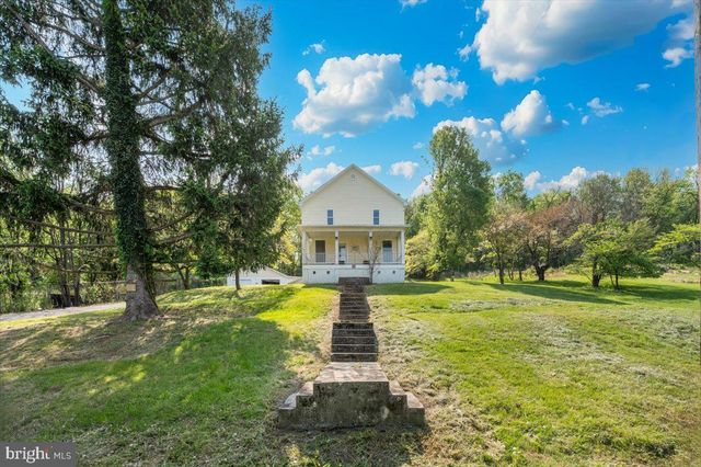 576 HALLTOWN RD, Harpers Ferry, WV 25425