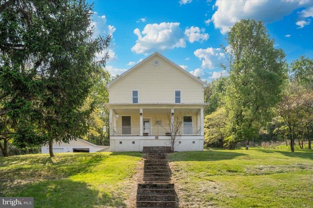 576 HALLTOWN RD, Harpers Ferry, WV 25425