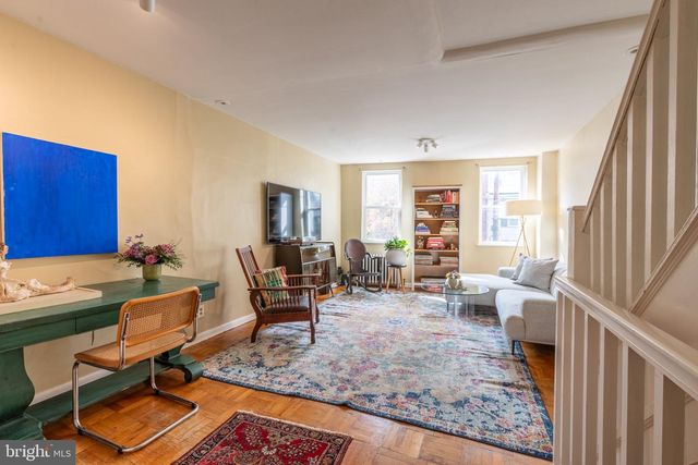 939 S 8TH ST, Philadelphia, PA 19147