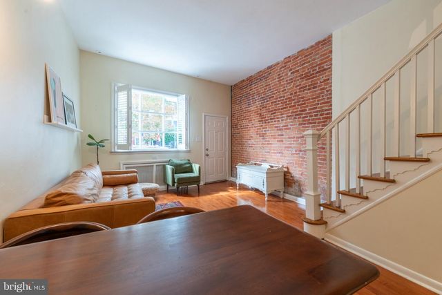 939 S 8TH ST, Philadelphia, PA 19147