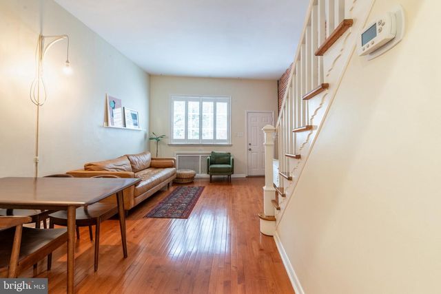 939 S 8TH ST, Philadelphia, PA 19147