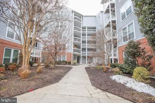 3176 SUMMIT SQUARE DR #A2, Oakton, VA 22124