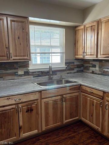 1600 Modoc AVE, Norfolk, VA 23503