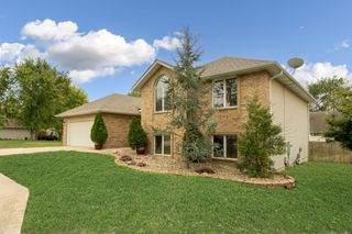 2040 West Buena Vista Street, Springfield, MO 65810