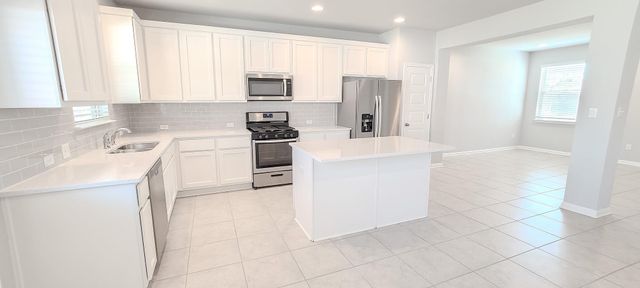 2604 Pecan Island DR, Leander, TX 78641