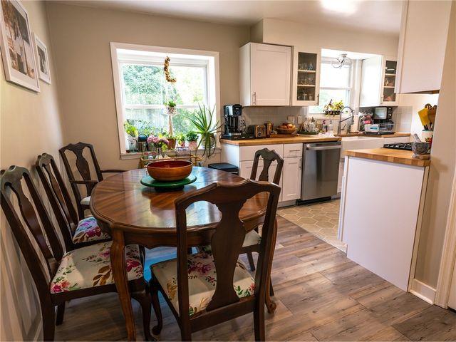 913 4th St, Baden, PA 15005
