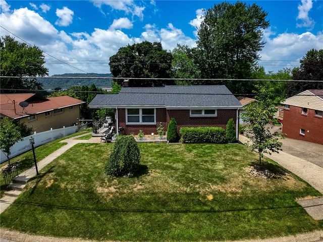 913 4th St, Baden, PA 15005