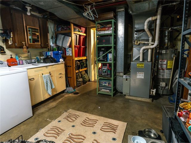 913 4th St, Baden, PA 15005