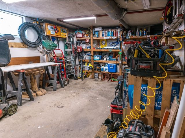913 4th St, Baden, PA 15005