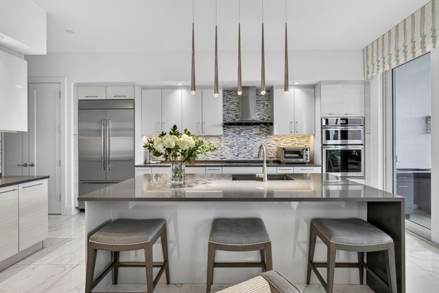 103 Water Club Court S, North Palm Beach, FL 33408