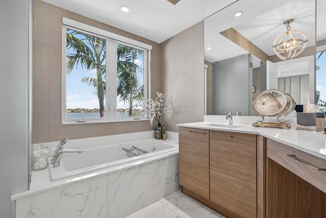 103 Water Club Court S, North Palm Beach, FL 33408