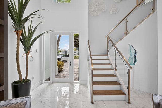 103 Water Club Court S, North Palm Beach, FL 33408