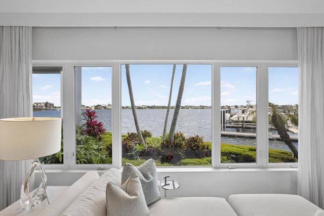 103 Water Club Court S, North Palm Beach, FL 33408