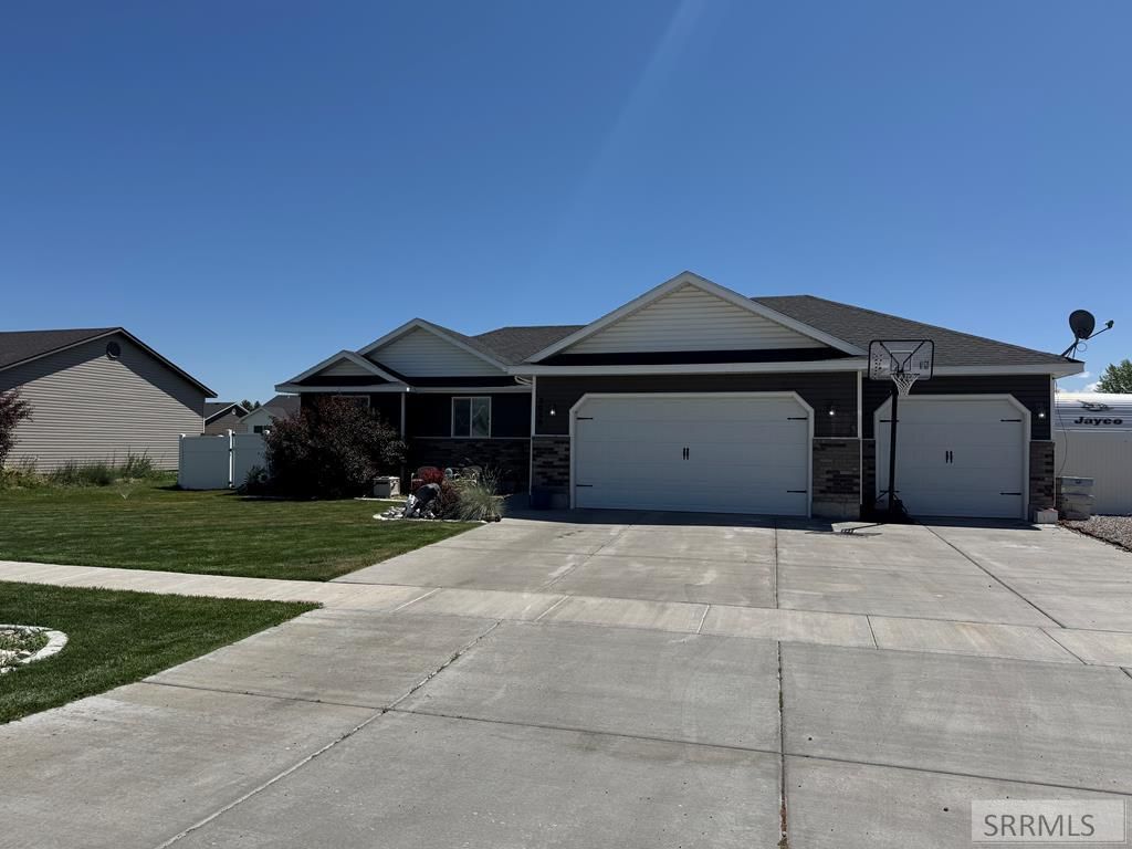 3050 Teal Blue Drive, Idaho Falls, ID 83401