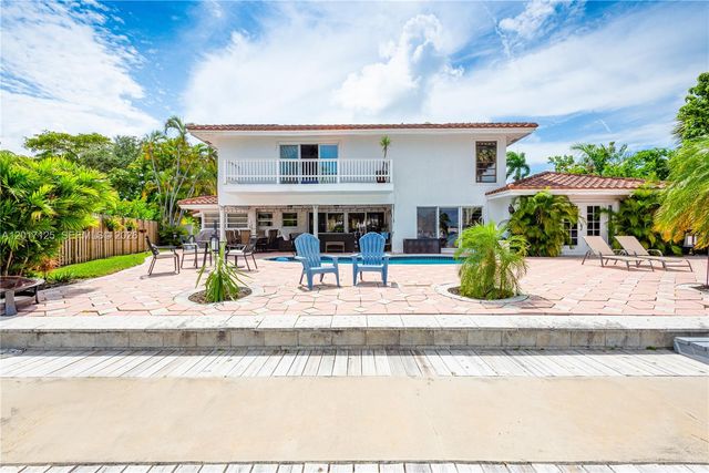 2908 Bayview Dr, Fort Lauderdale, FL 33306
