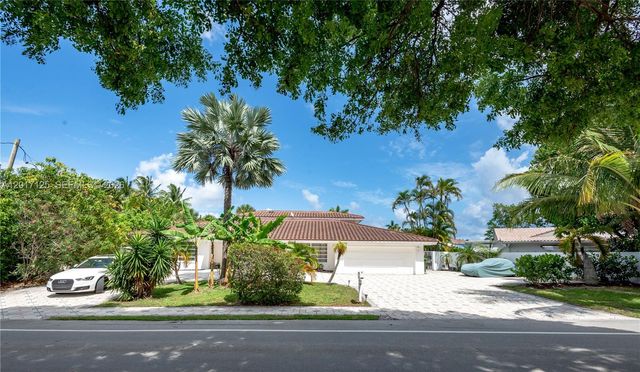 2908 Bayview Dr, Fort Lauderdale, FL 33306
