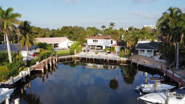 2908 Bayview Dr, Fort Lauderdale, FL 33306