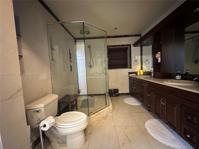 2908 Bayview Dr, Fort Lauderdale, FL 33306
