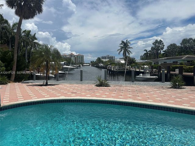2908 Bayview Dr, Fort Lauderdale, FL 33306