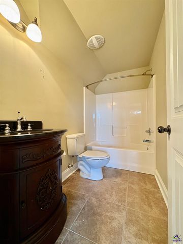 125 Peregrine Drive, Byron, GA 31008