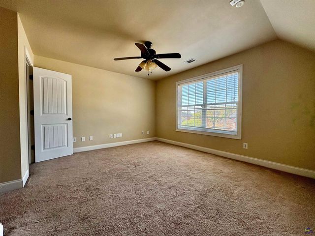 125 Peregrine Drive, Byron, GA 31008