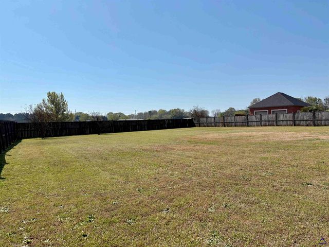 125 Peregrine Drive, Byron, GA 31008