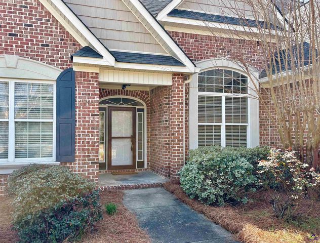 125 Peregrine Drive, Byron, GA 31008