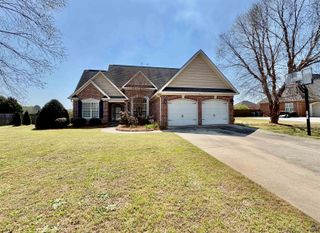 125 Peregrine Drive, Byron, GA 31008