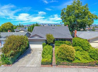 72 Maria Dr, Petaluma, CA 94954