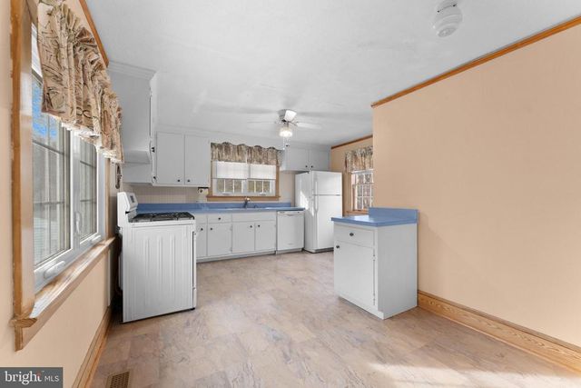 210 ELIZABETH ST, Culpeper, VA 22701