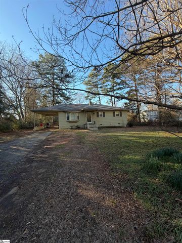 826 Floyd Road Extension, Drayton, SC 29333