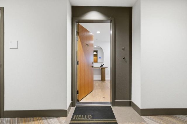 400 El Camino Real 202, Belmont, CA 94002