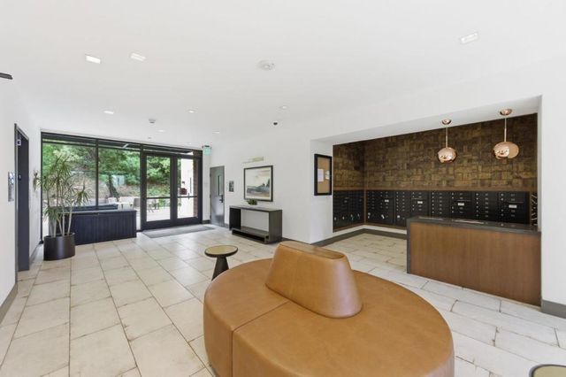 400 El Camino Real 202, Belmont, CA 94002