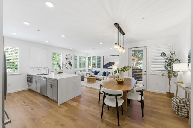 400 El Camino Real 202, Belmont, CA 94002