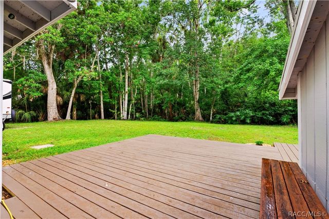 9575 W Yulee Drive, Homosassa, FL 34448