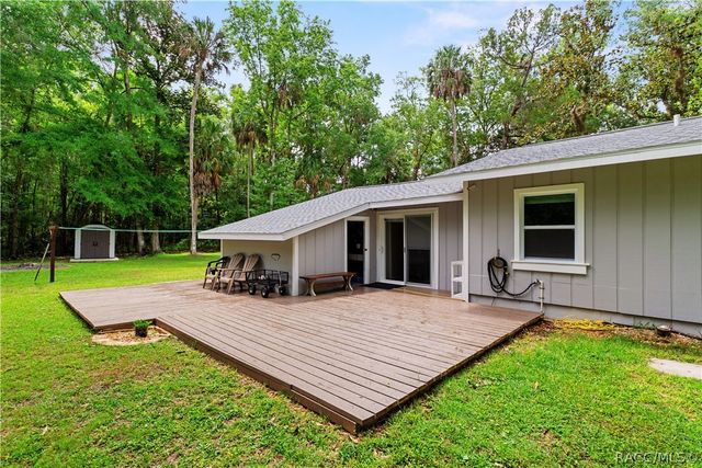 9575 W Yulee Drive, Homosassa, FL 34448