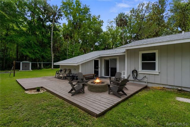 9575 W Yulee Drive, Homosassa, FL 34448