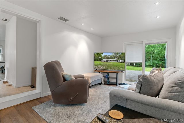9575 W Yulee Drive, Homosassa, FL 34448