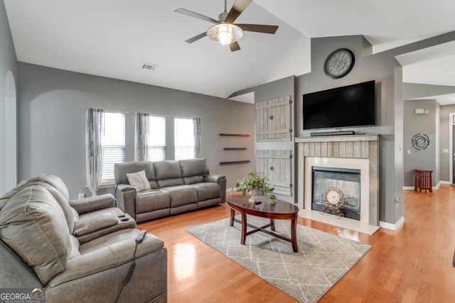 143 Fairway Drive, Newnan, GA 30265